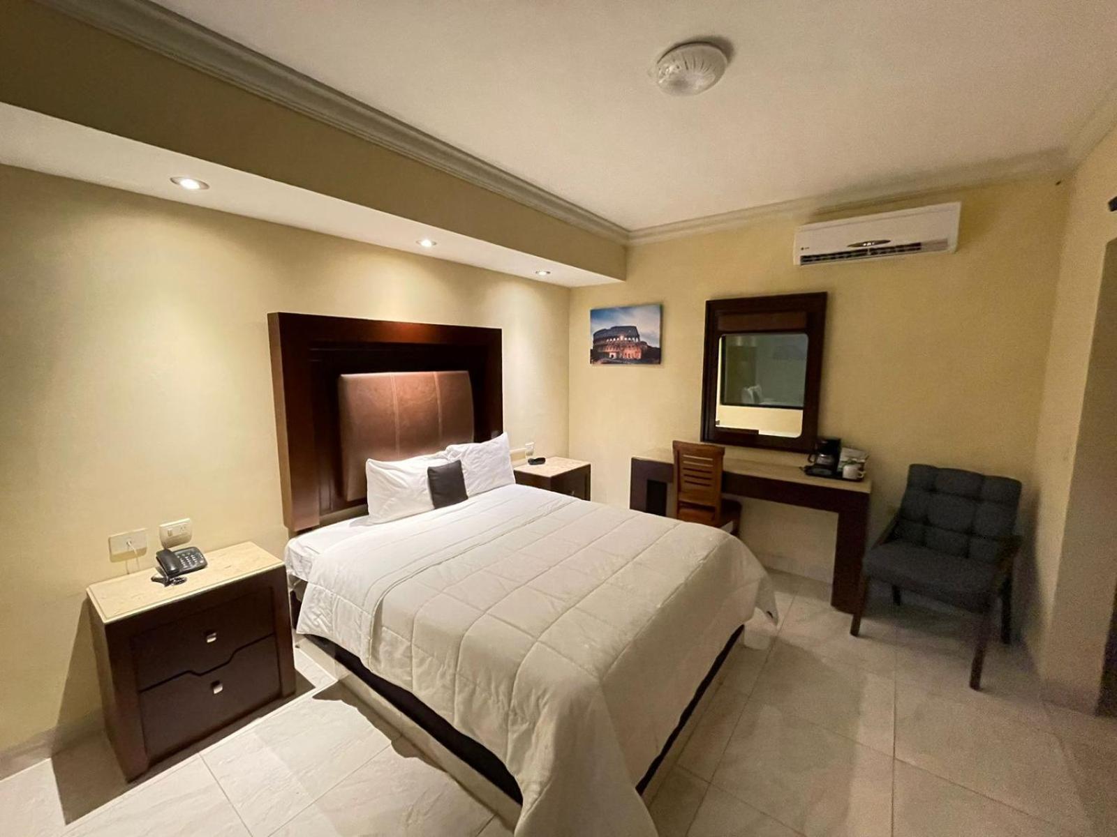 Hotel San Ignacio Inn Torreon Exterior photo